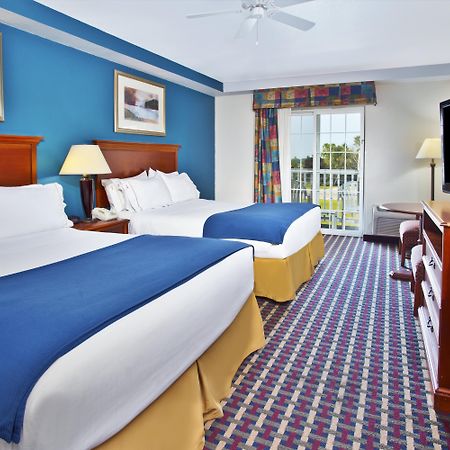Holiday Inn Express Hotel & Suites Petoskey, An Ihg Hotel Kültér fotó